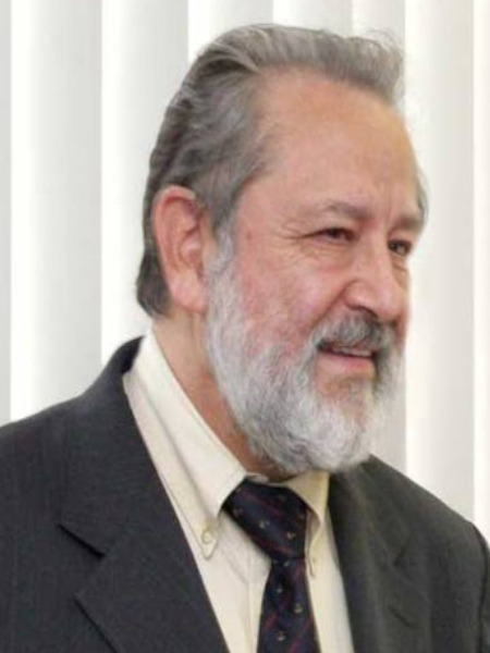 Dr. Miguel Uh
