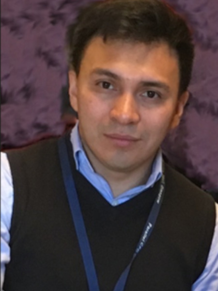 Dr. Miguel Uh