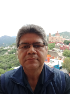 Dr. Miguel Moreres
